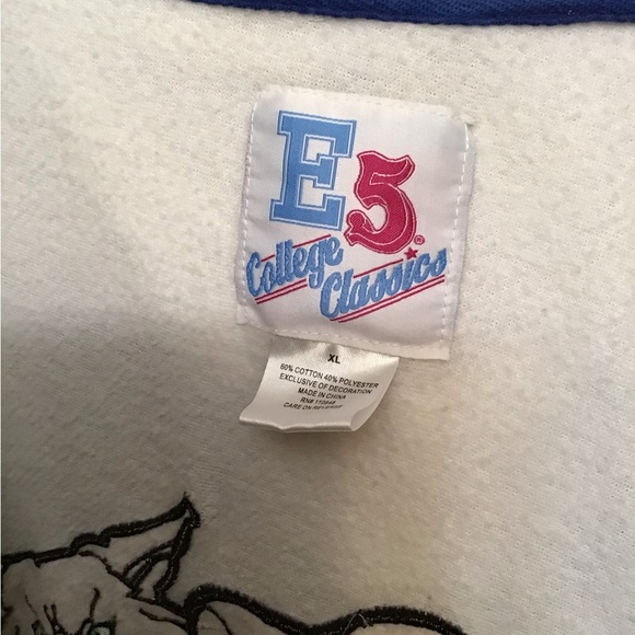 Ladies XL UK hoodie with sewn on embellishments - pre-loved - Picture 5 of 5